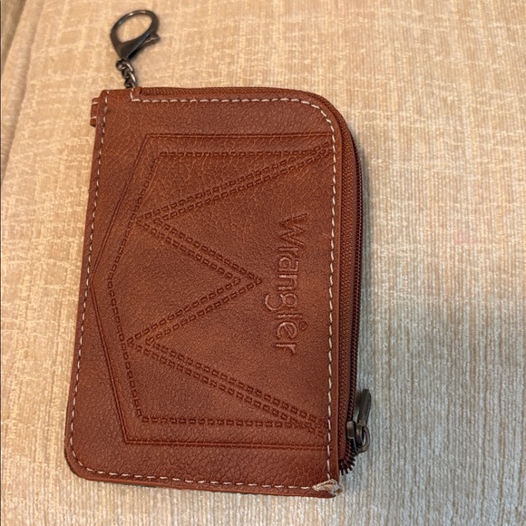 Wrangler Brown Leather Wallet - Picture 2 of 5